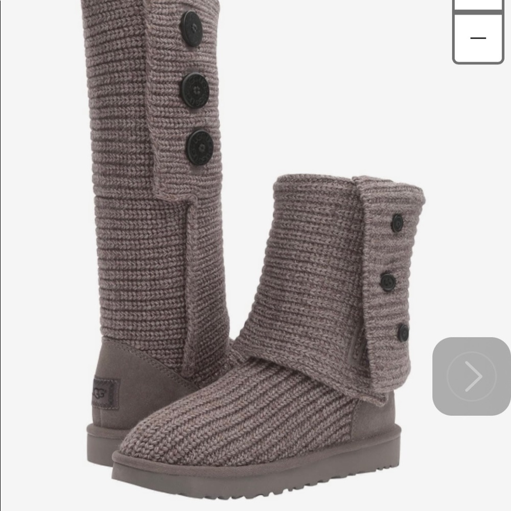 Ugg boots gray knit size 11 never worn